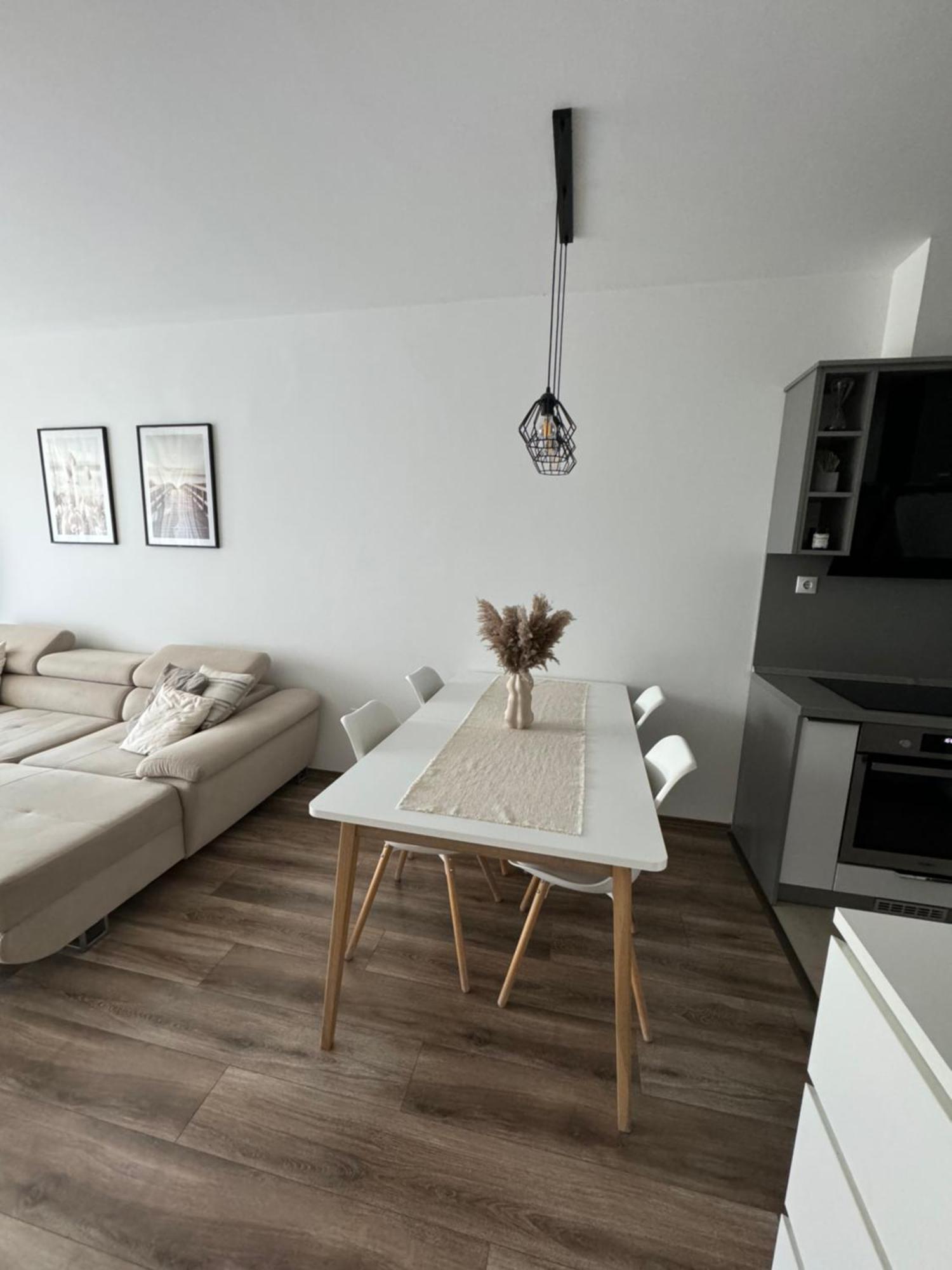 Lelle Resort Apartman Balatonlelle Luaran gambar